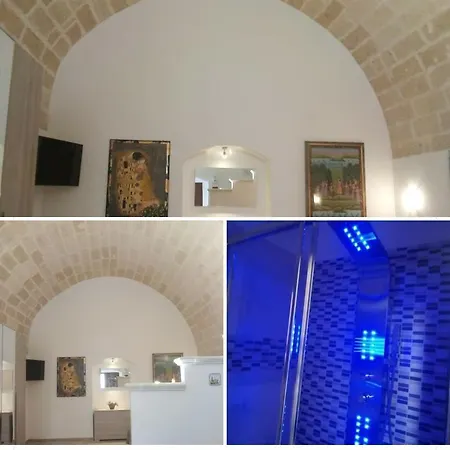 Domus Del Borgo Antico 住宿加早餐酒店 吉诺萨