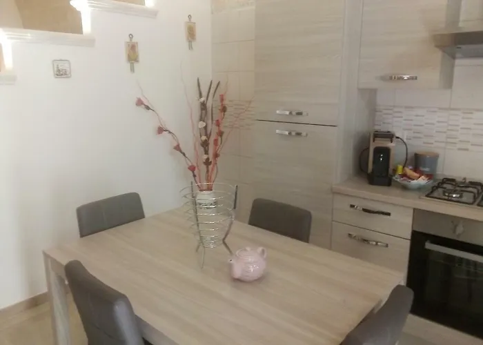Bed & Breakfast Domus Del Borgo Antico 3*